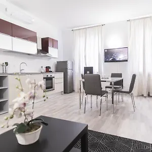 Hemeras Boutique Homes - City Center Design Flats Appartement Milaan